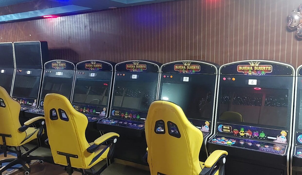 3416